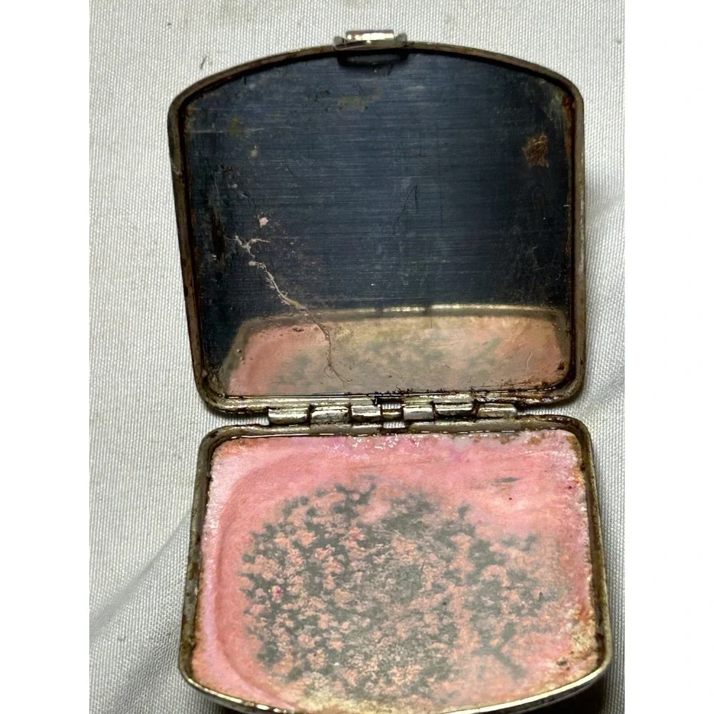 Vintage Art Deco Powder And Rouge Compact With Mirror Silver Tone Metal